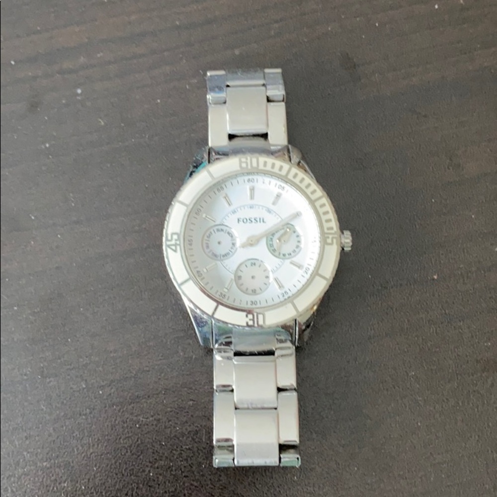 Fossil watch in silver